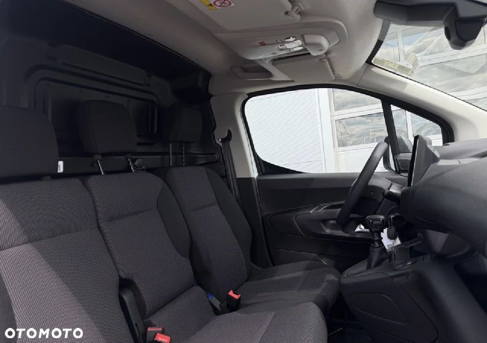 Opel COMBO - 10