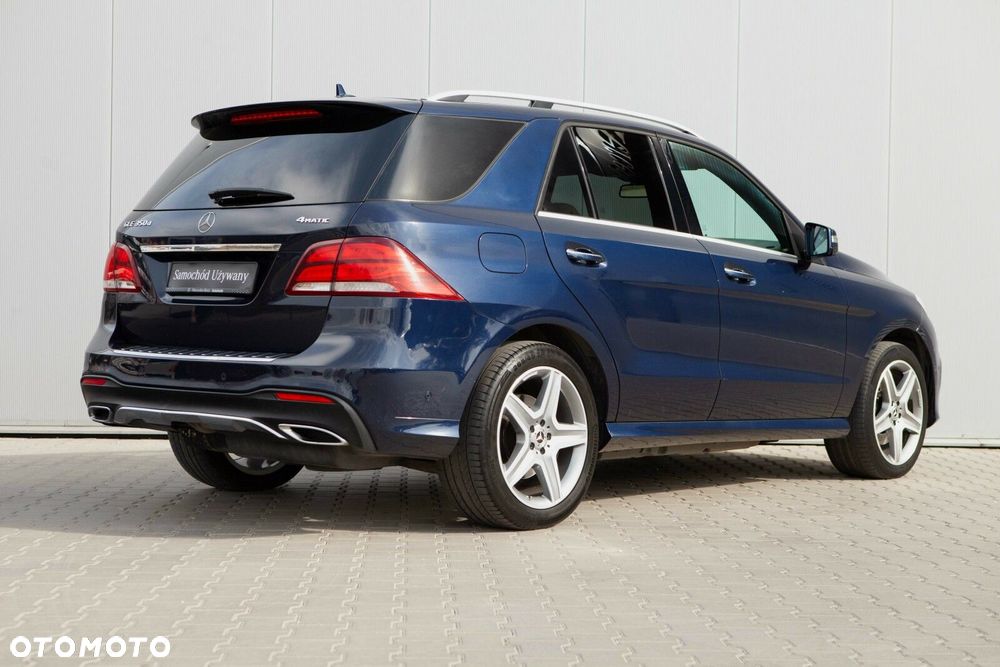 Mercedes-Benz GLE 350 d 4-Matic - 6