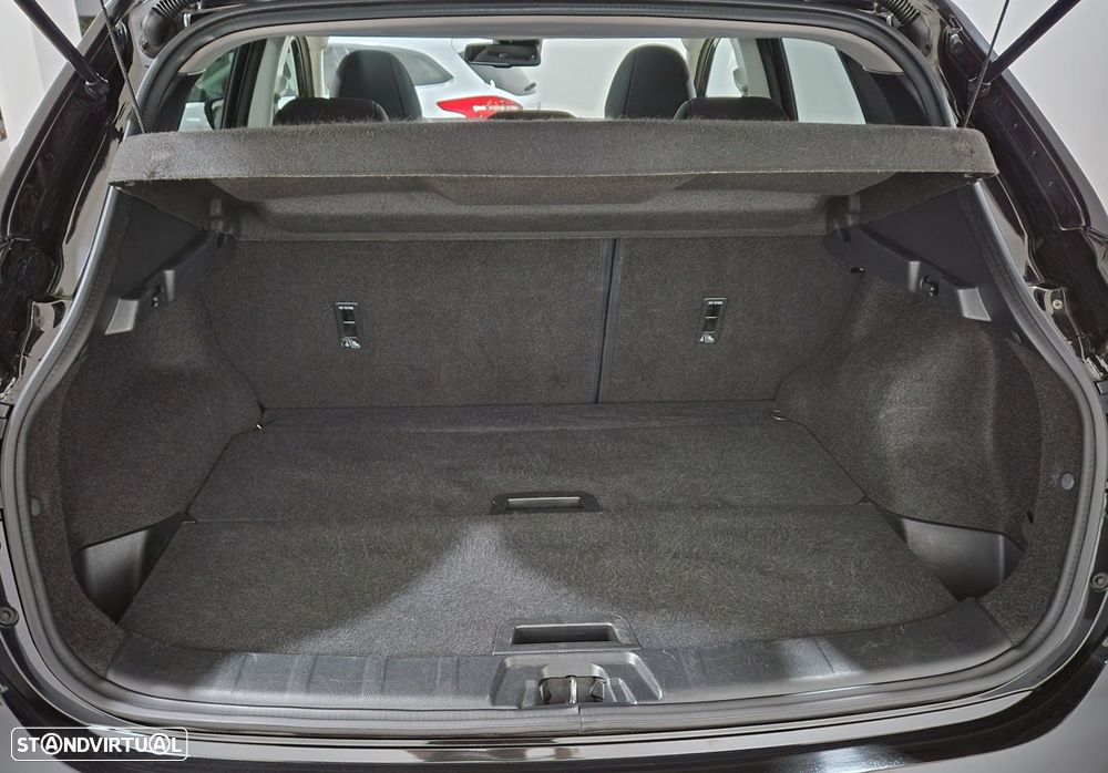 Nissan Qashqai 1.5 dCi N-Connecta - 26