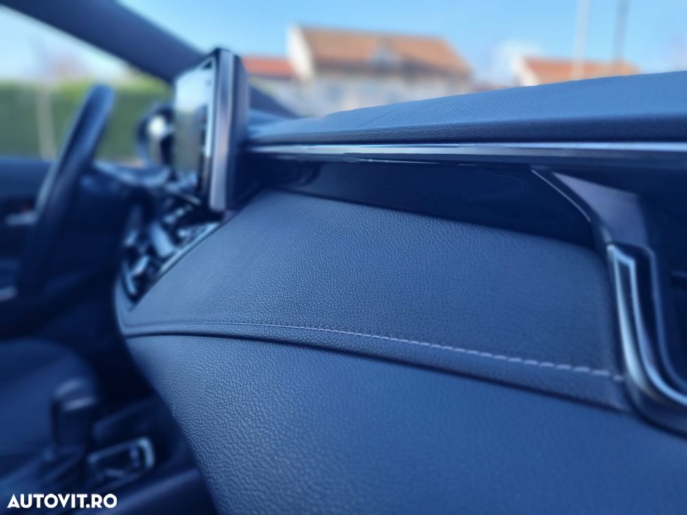 Toyota Corolla 1.8 Hybrid Touring Sports Business Edition - 12