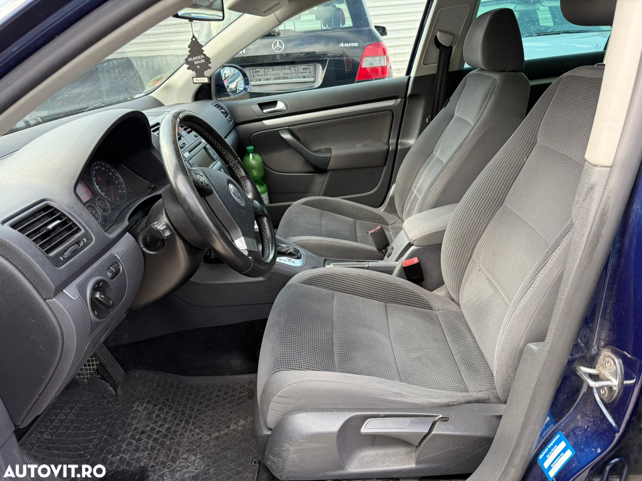 Volkswagen Golf 1.9 TDI Comfortline DSG - 8