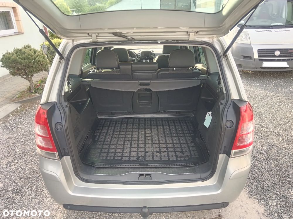 Opel Zafira 1.8 Innovation 110 Jahre - 12