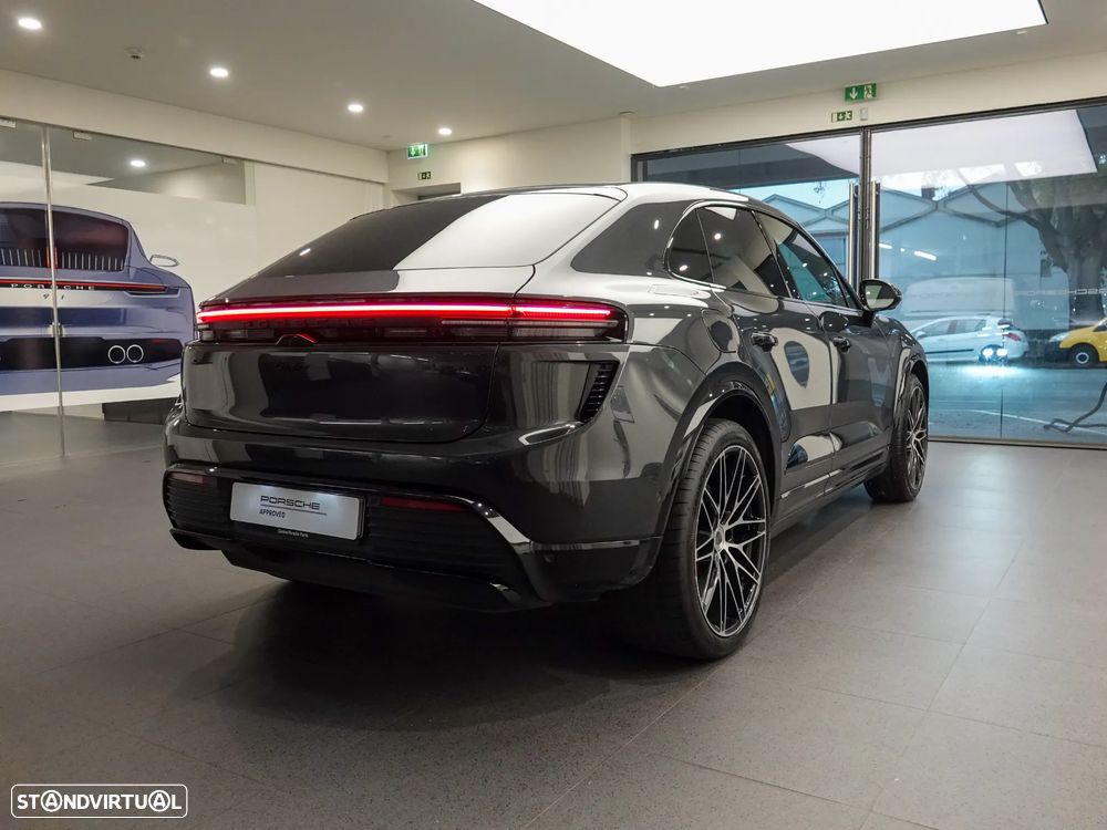Porsche Macan Electric Turbo - 7