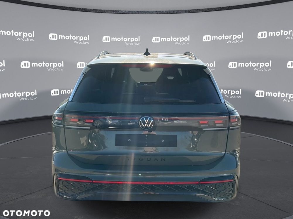 Volkswagen Tiguan - 9