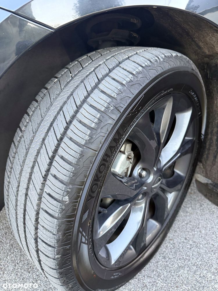 Chrysler Pacifica - 11
