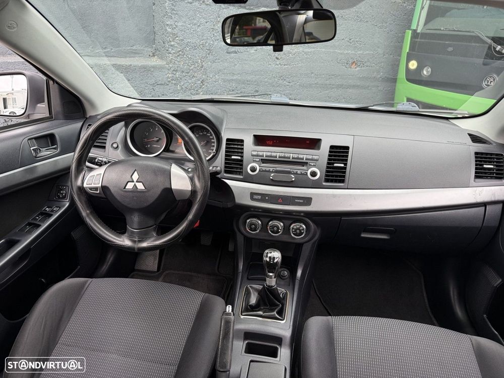Mitsubishi Lancer 1.6 Invite ClearTec - 10