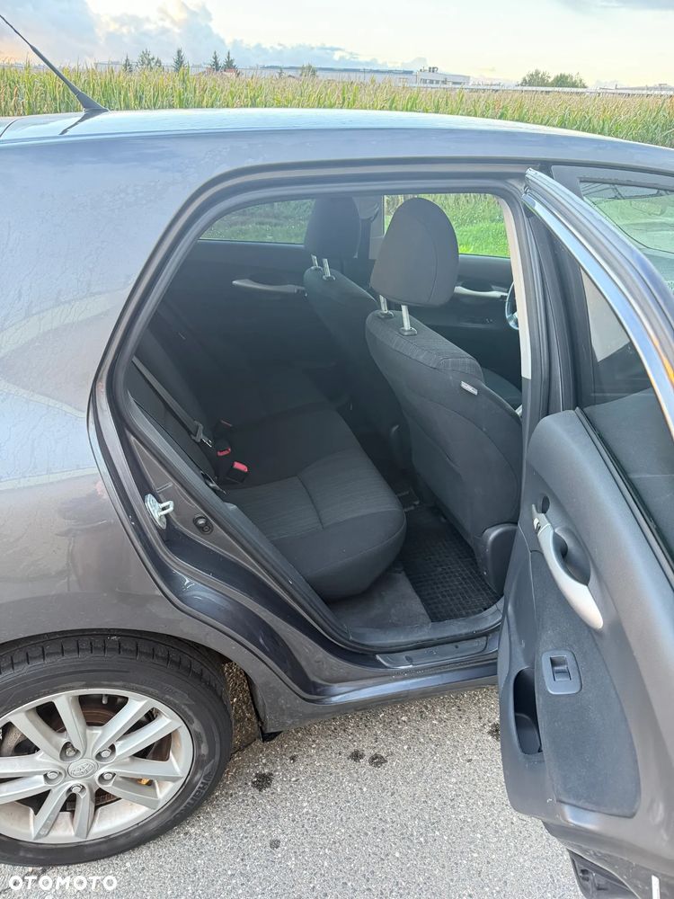 Toyota Auris 2008 photo 4