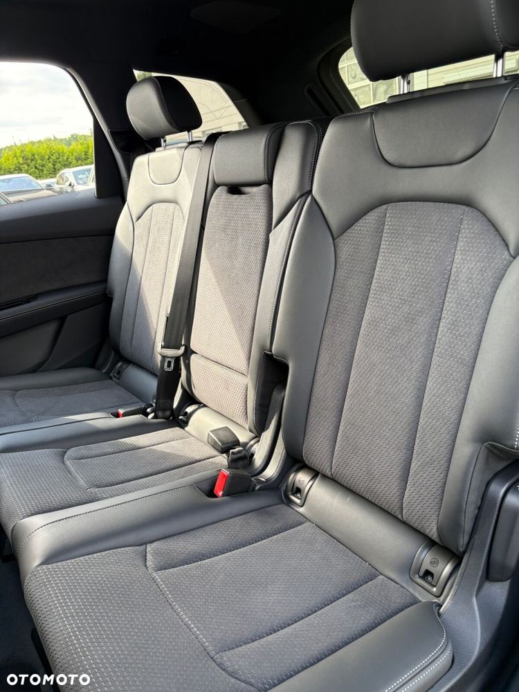 Audi Q7 - 16