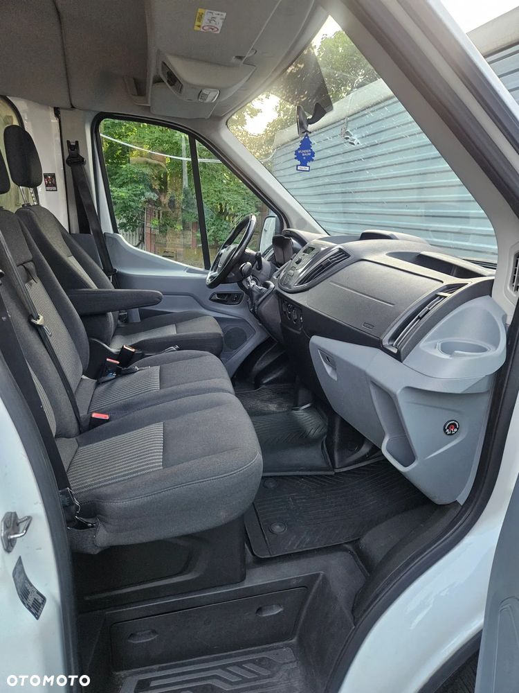 Ford Transit - 20