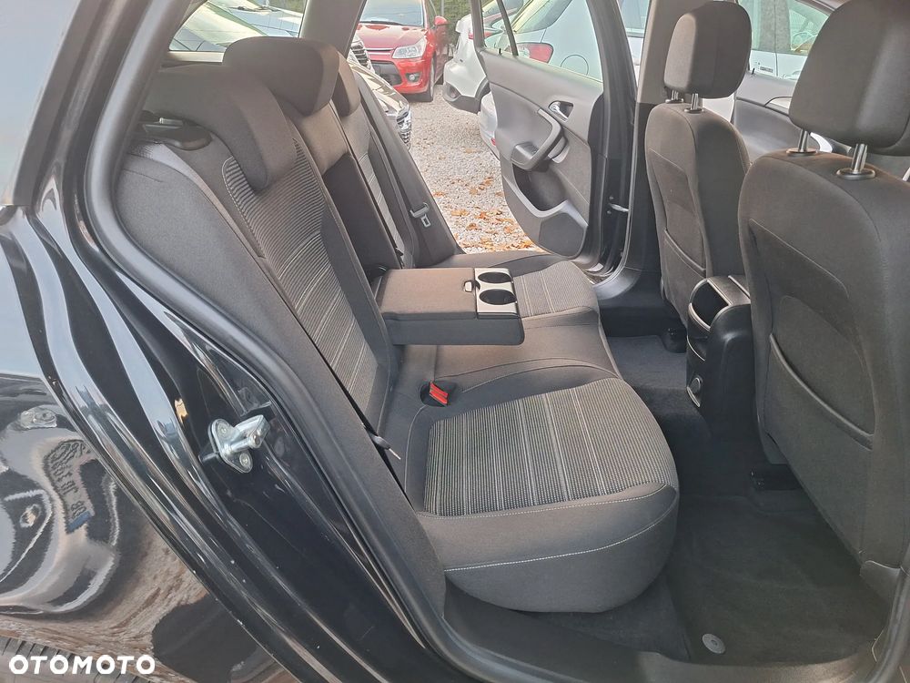Opel Insignia - 33