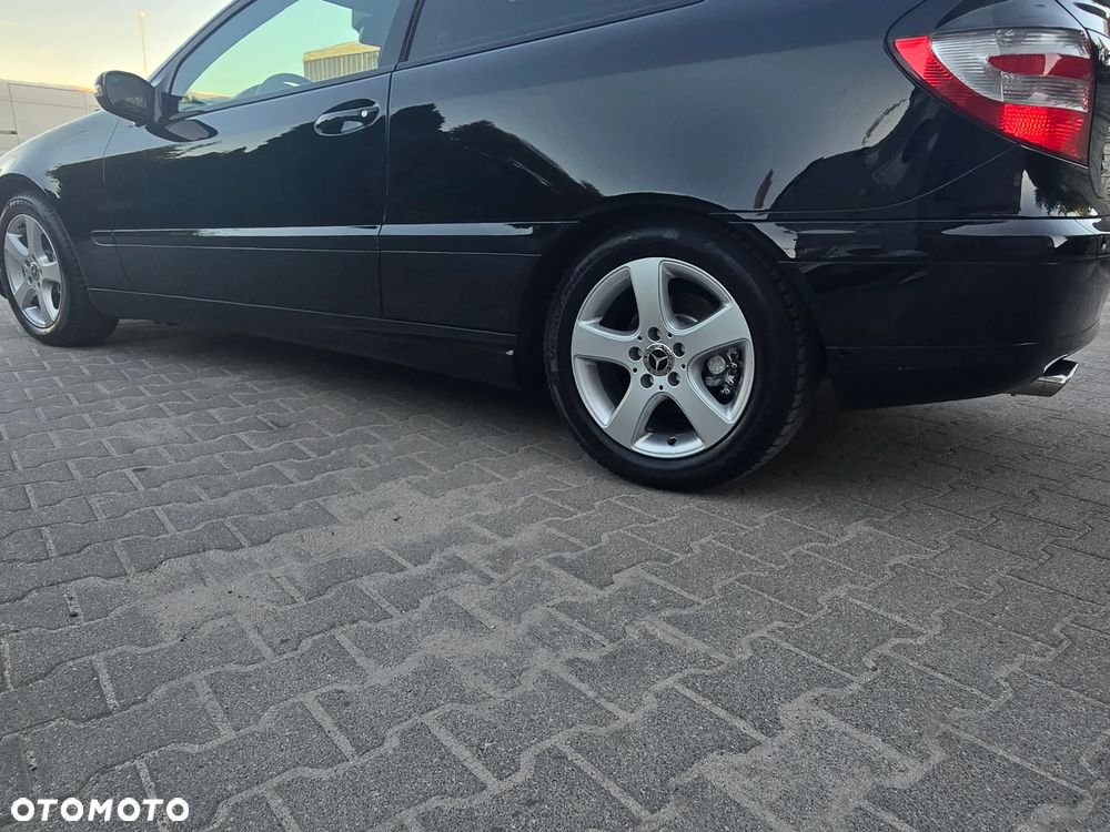 Mercedes-Benz Klasa C 200 Kompressor Sportcoupe - 13