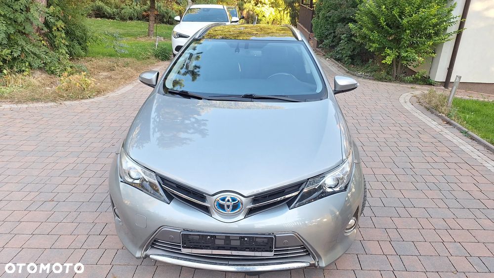 Toyota Auris 2013 photo 3