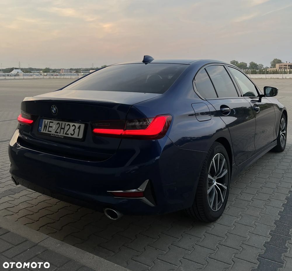 BMW Seria 3 320d Luxury Line sport - 9