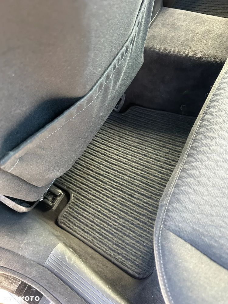 Mercedes-Benz Klasa E 320 4-Matic T Elegance - 6