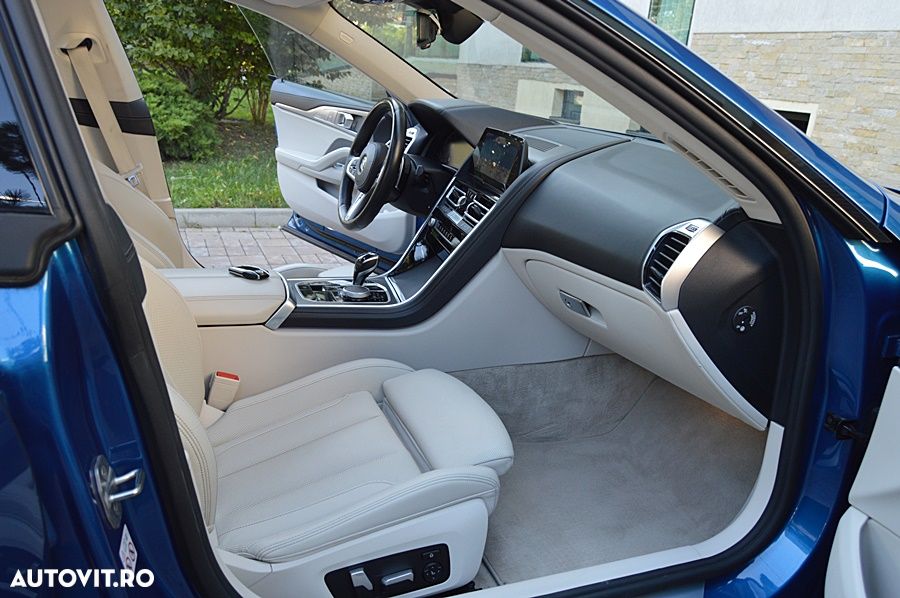 BMW Seria 8 840d xDrive - 32
