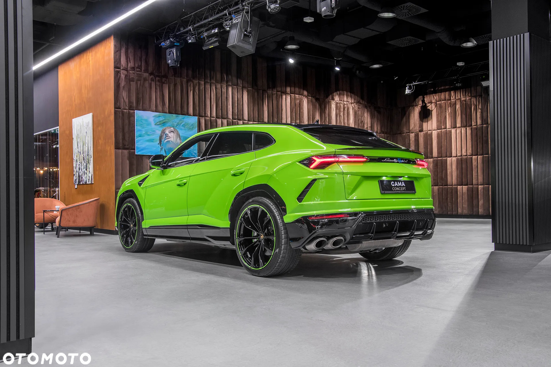 Lamborghini Urus - 4
