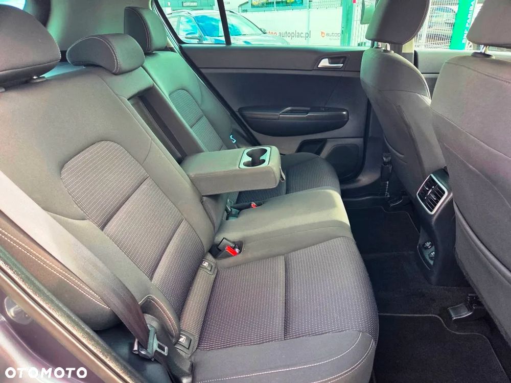 Kia Sportage 1.6 GDI Business Line L 2WD - 31