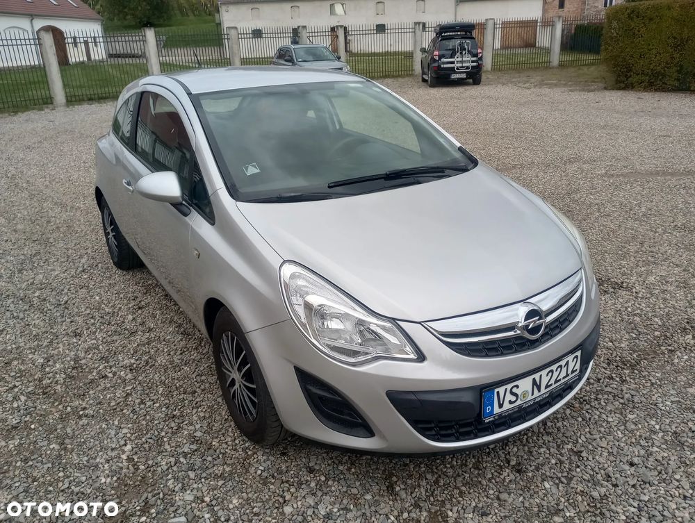 Opel Corsa 1.2 16V Edition / Active - 2