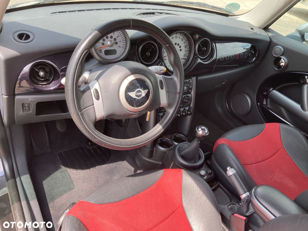 MINI Cooper Seven - 5