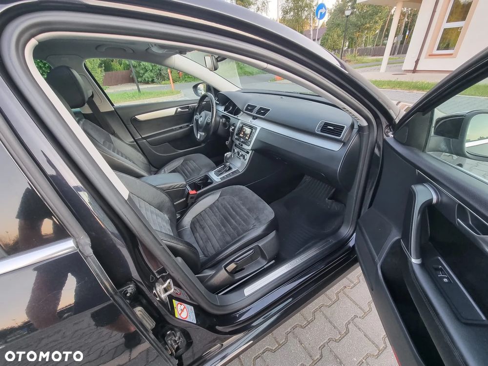 Volkswagen Passat Variant 2.0 TDI 4Motion DSG BlueMotion Tech Exclusive - 11