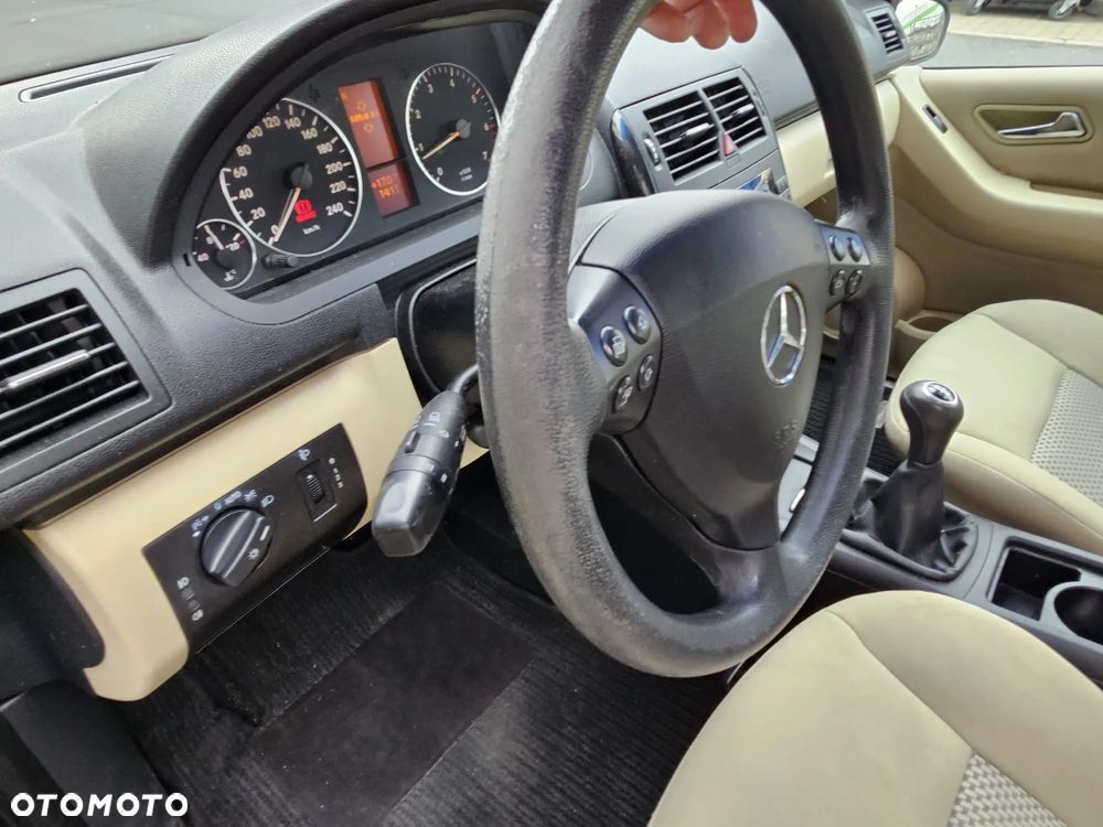 Mercedes-Benz Klasa A 150 Elegance - 15
