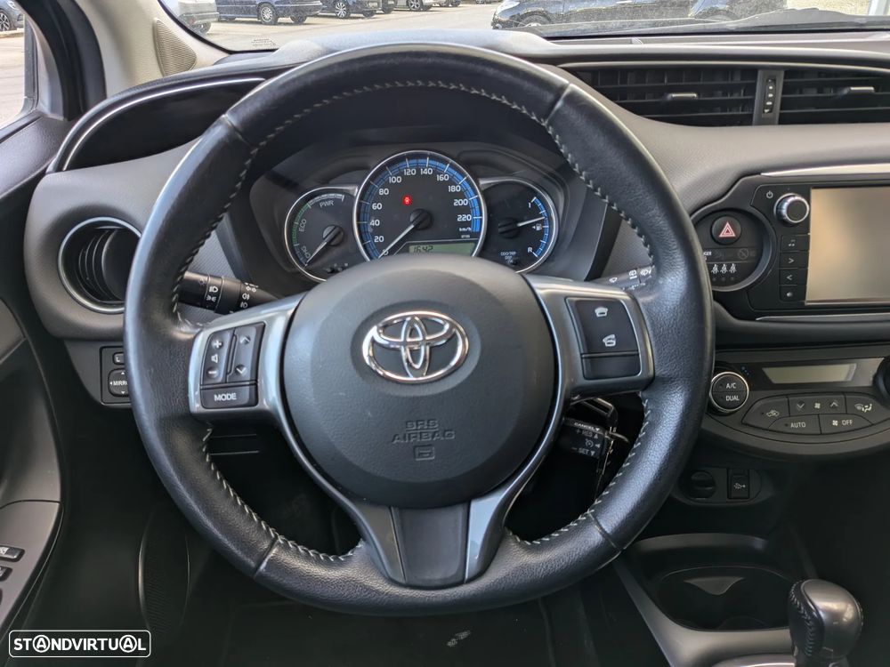 Toyota Yaris 1.5 HSD Comfort - 9
