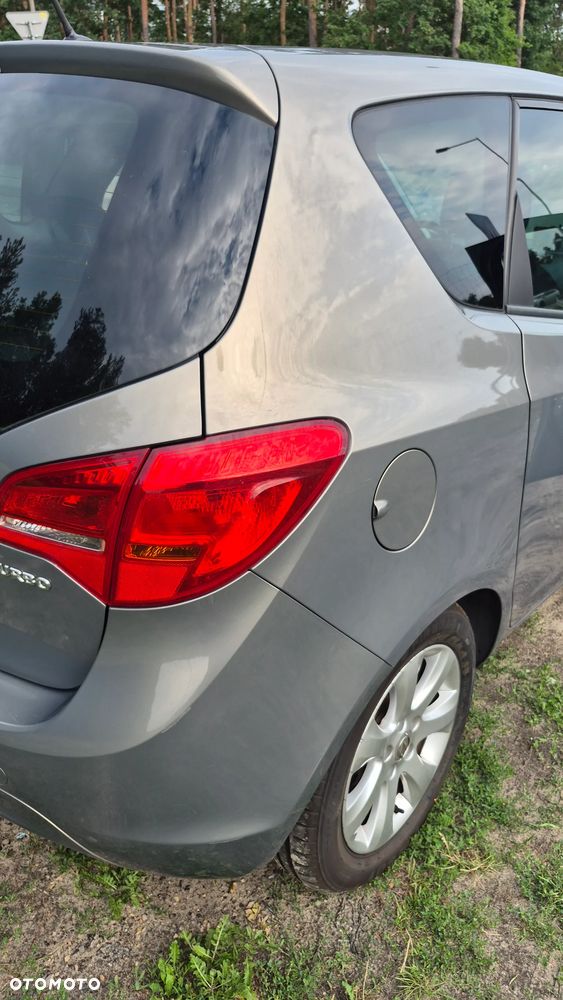 Opel Meriva 1.4 T Cosmo - 14