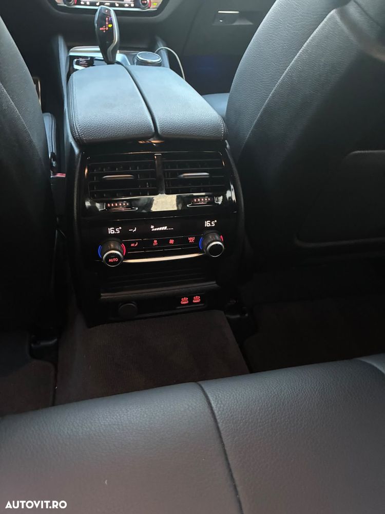 BMW Seria 5 520d AT MHEV - 14