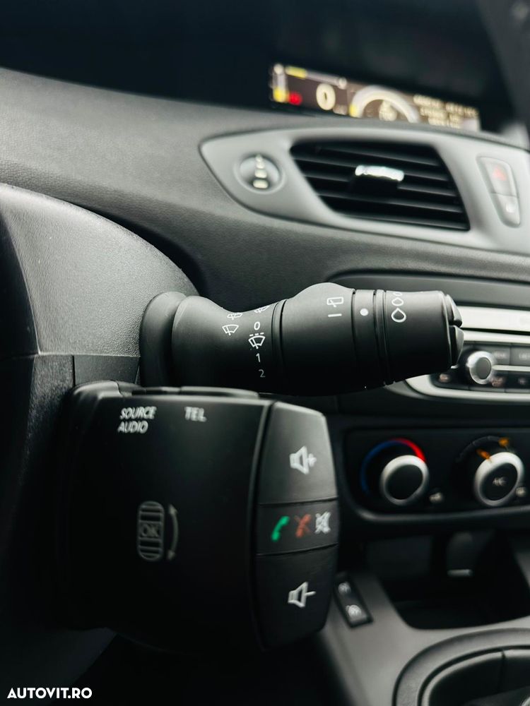 Renault Scenic ENERGY TCe 115 S&S LIMITED - 27