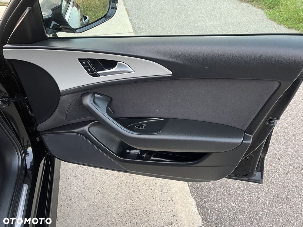 Audi A6 Avant 2.0 TDI Ultra DPF S tronic - 32