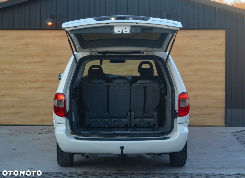 Chrysler Grand Voyager 3.3L LX - 9