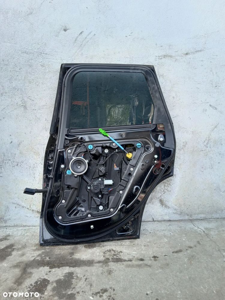BMW X1 U11- DRZWI TYLNE TYŁ - 6