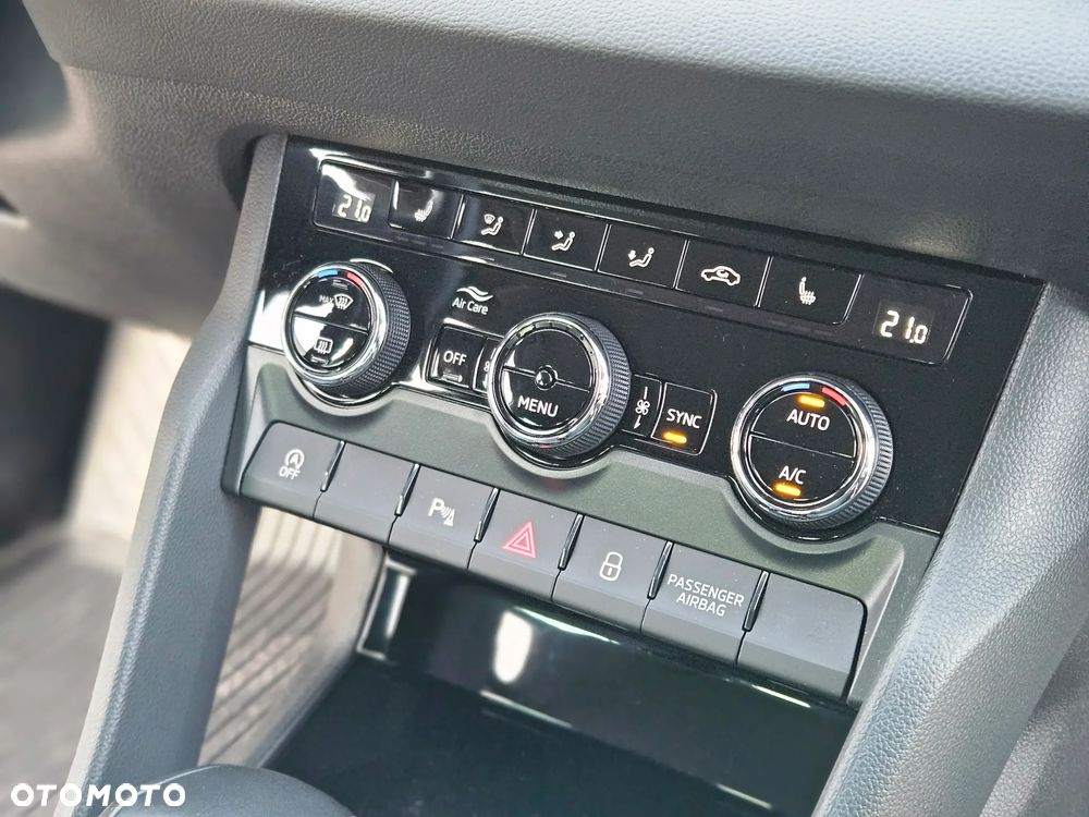 Skoda Karoq 1.5 TSI ACT 4x2 Style DSG - 31