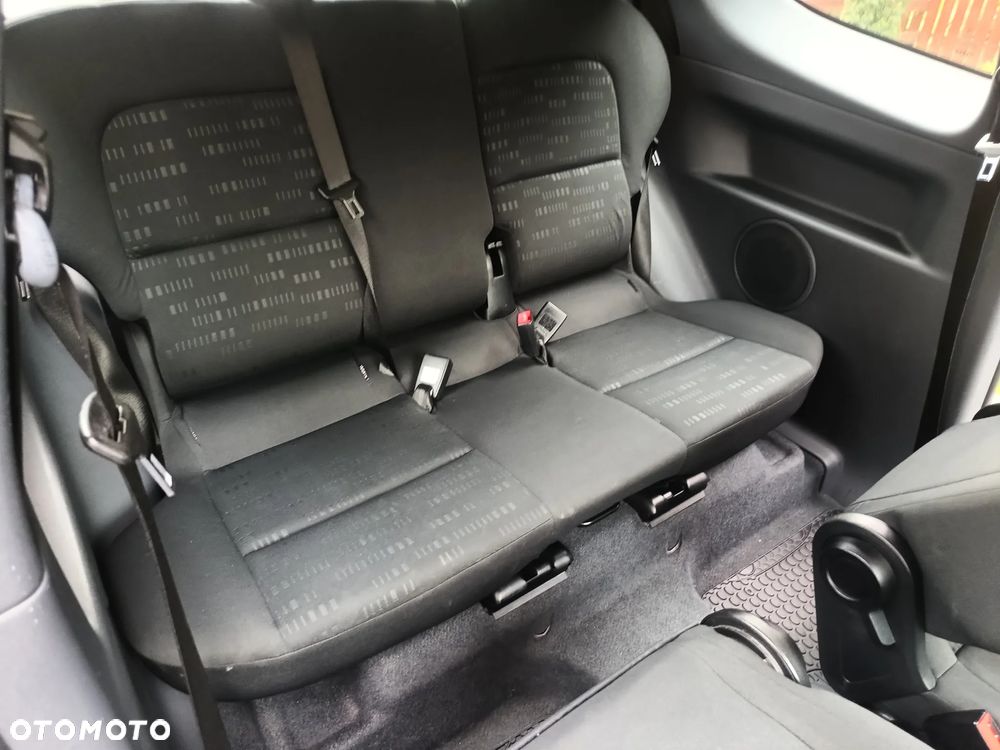 Mitsubishi Colt - 17