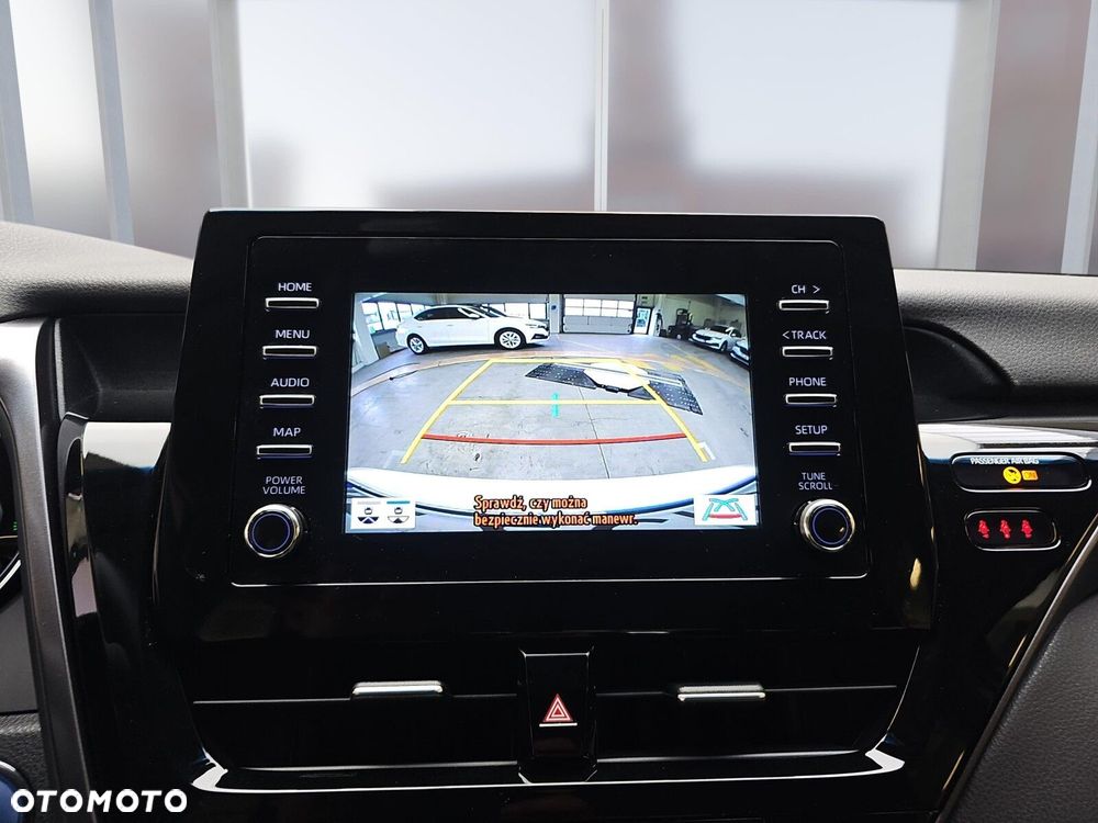 Toyota Camry 2.5 Hybrid Comfort CVT - 18