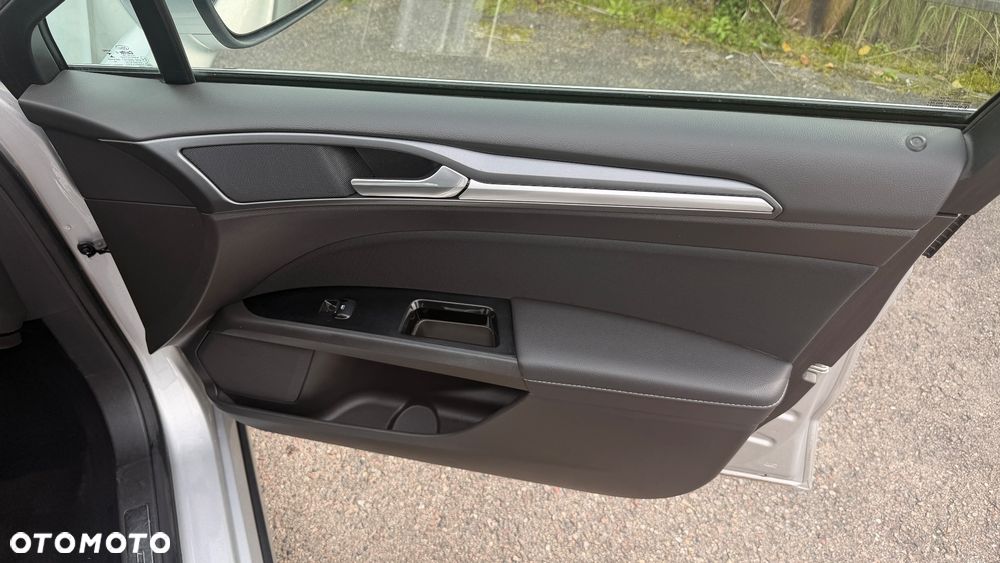 Ford Mondeo 1.5 TDCi Start-Stopp Titanium - 32