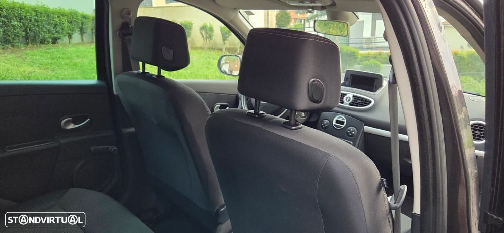 Renault Clio 1.2 16V Dynamique Sport Edition - 20