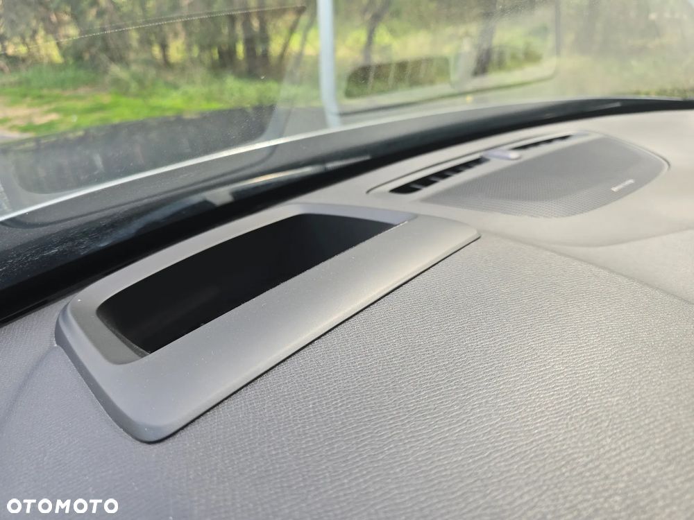 Volvo XC 90 T6 AWD Geartronic Momentum Pro - 30