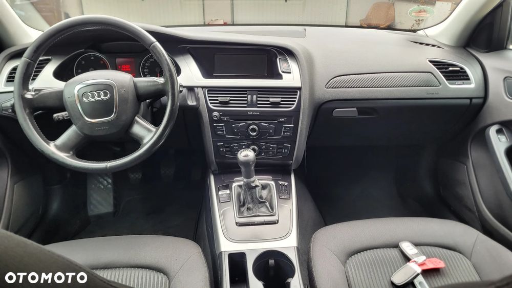 Audi A4 Avant - 27