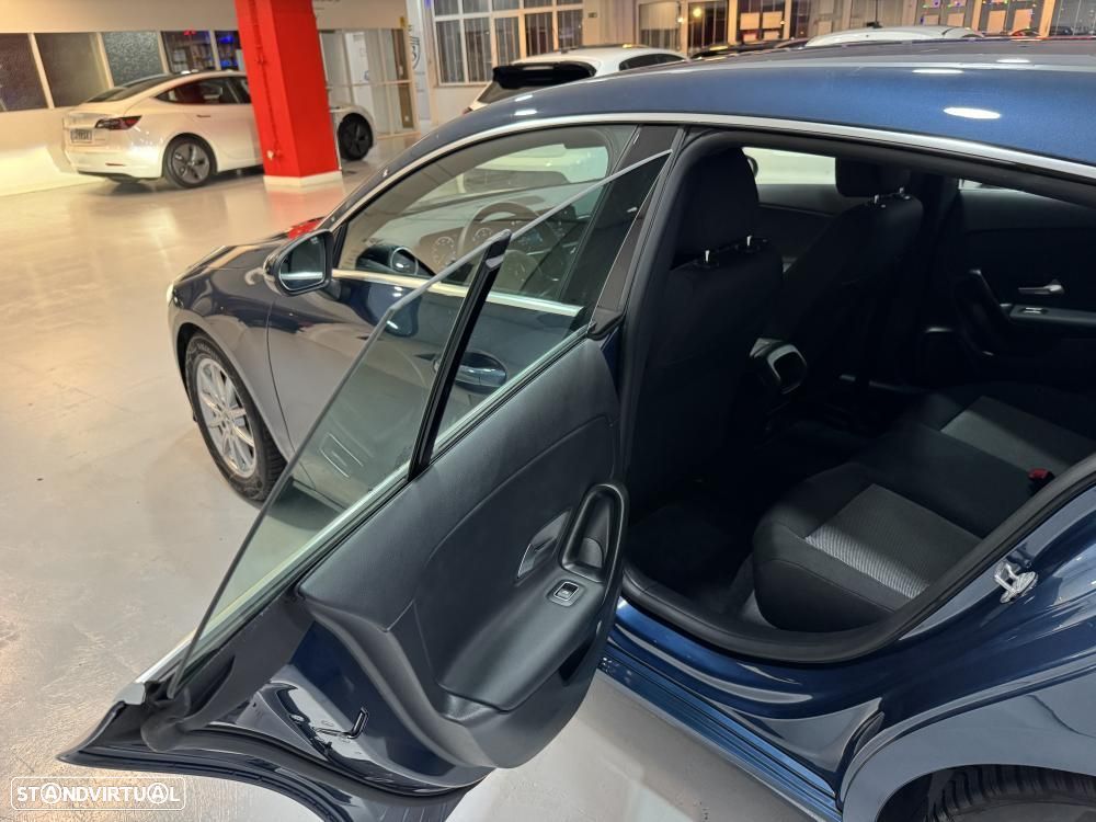 Mercedes-Benz CLA 180 d Style - 44