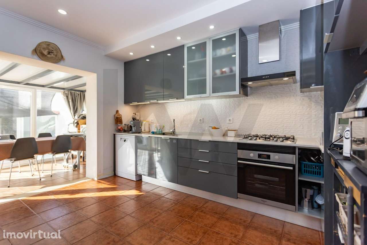 Moradia T4 na Moita – Zona do Palheirão | Excelente Exposição Solar - Grande imagem: 4/59