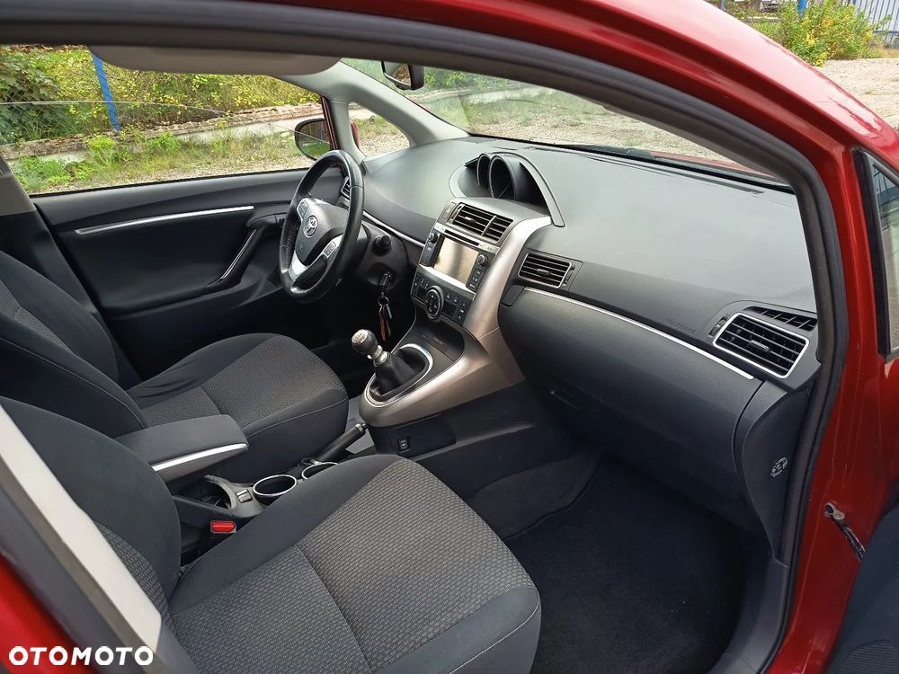 Toyota Verso 1.8 Travel - 13