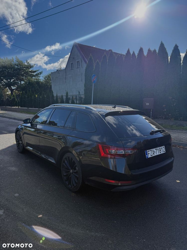 Skoda Superb 2.0 TDI DSG SportLine - 18