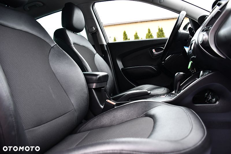 Hyundai ix35 2.0 GDI Premium 2WD - 21