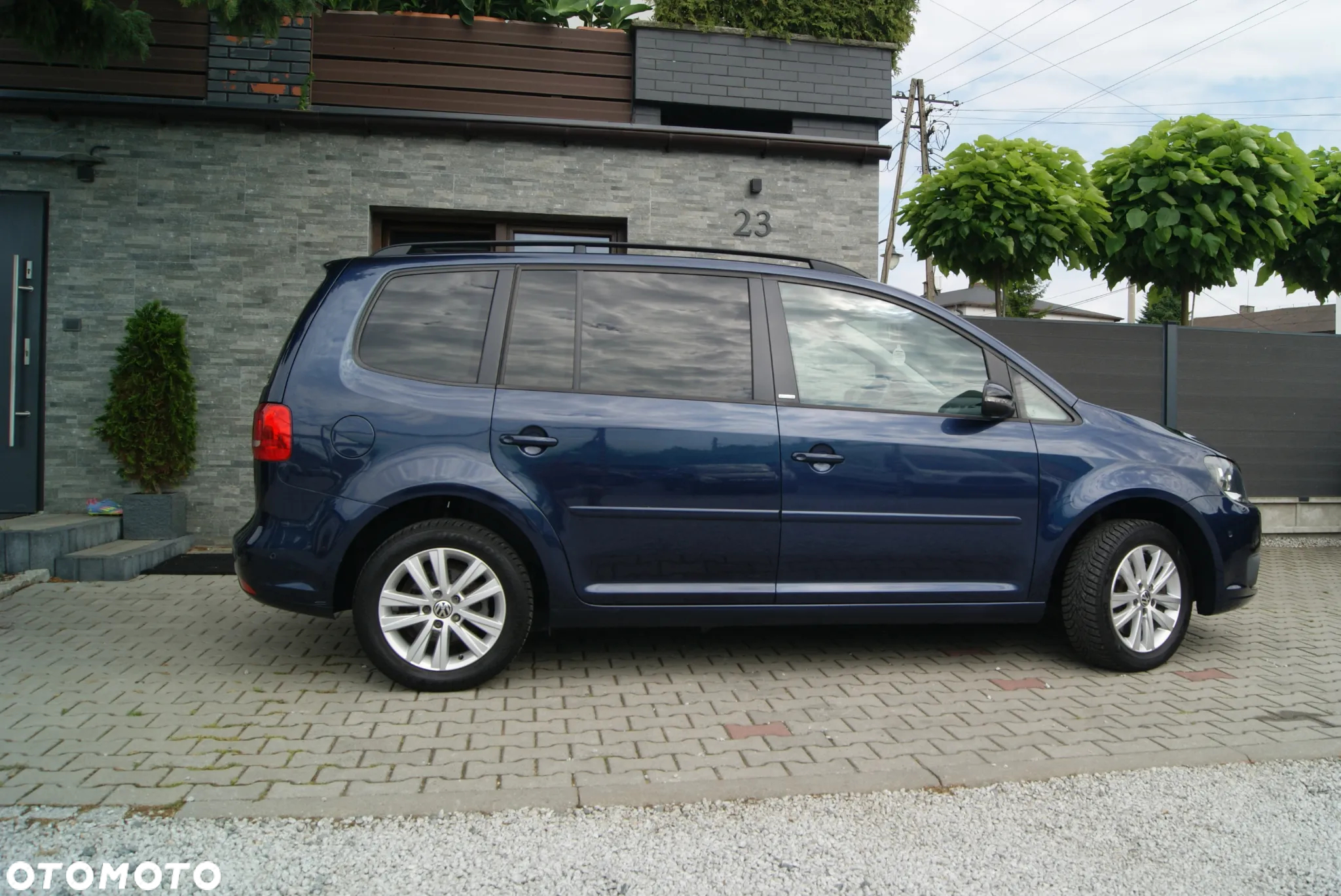 Volkswagen Touran 2.0 TDI DPF DSG STYLE - 8