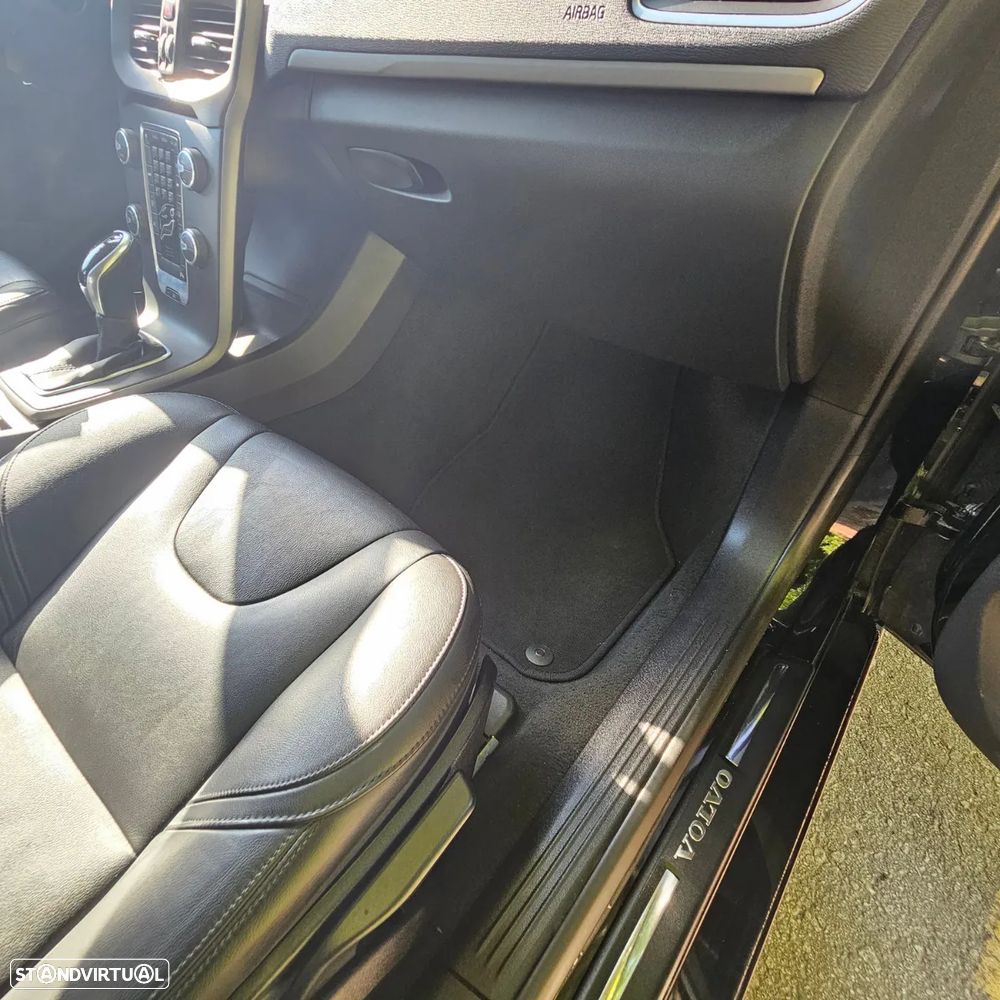 Volvo V40 1.6 D2 Kinetic Powershift Eco - 33