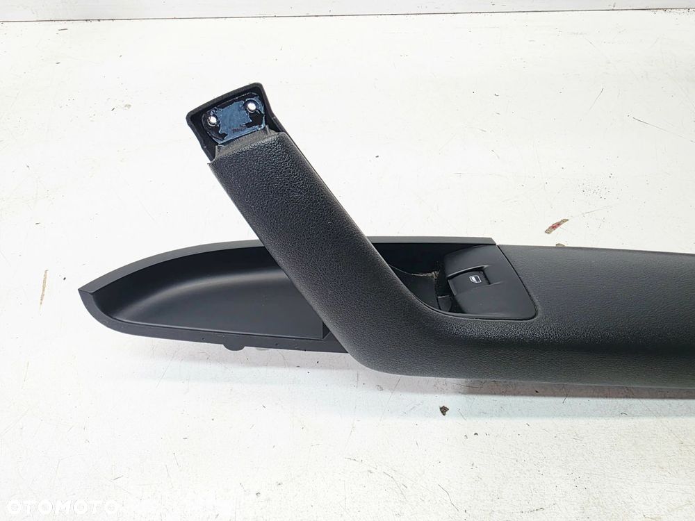 PODŁOKIETNIK PRAWY PRZÓD RĄCZKA PRZEŁĄCZNIK AUDI A3 8P 3 DRZWI 8P3867174 - 7
