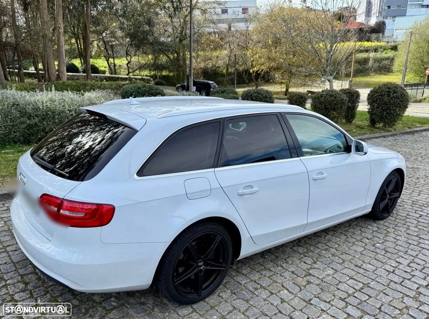 Audi A4 Avant 2.0 TDI Business Line Sport - 19