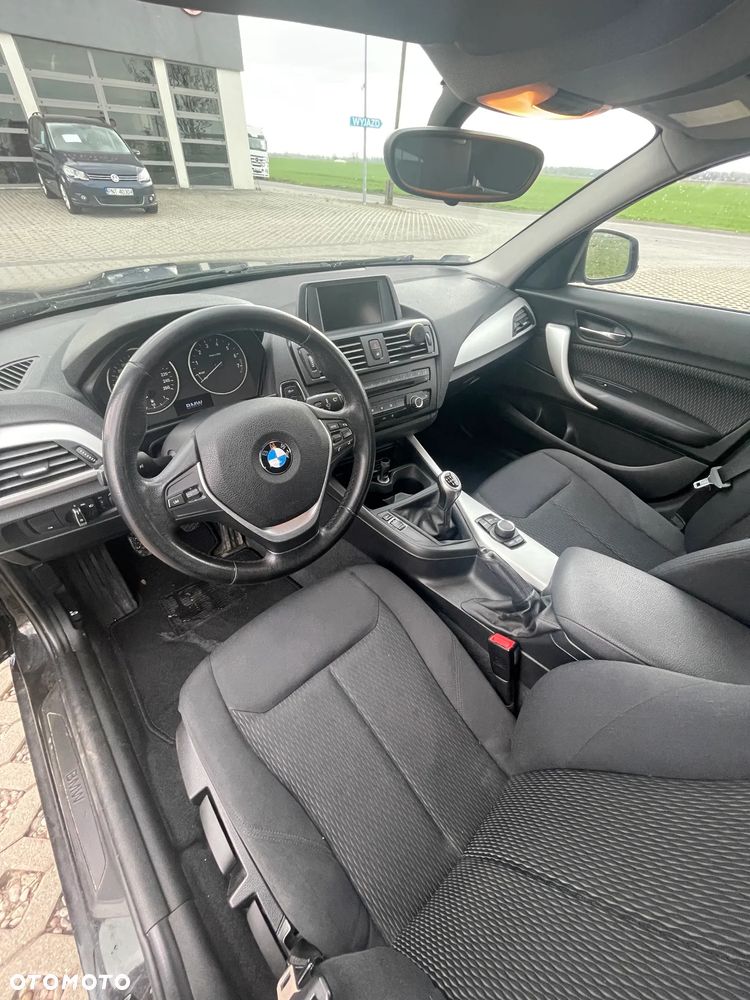 BMW Seria 1 118i - 5