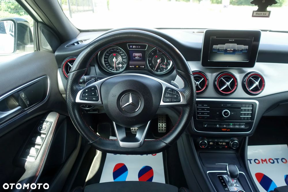 Mercedes-Benz GLA AMG 45 4Matic AMG Speedshift 7G-DCT AMG Night Edition - 9